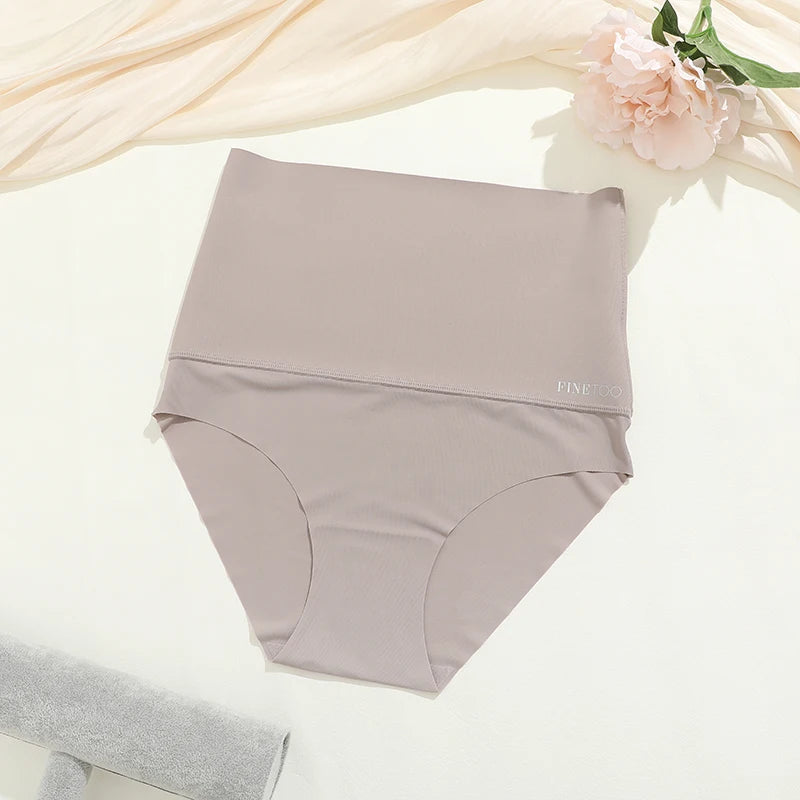 Bezszwowa bielizna modelująca - Costura